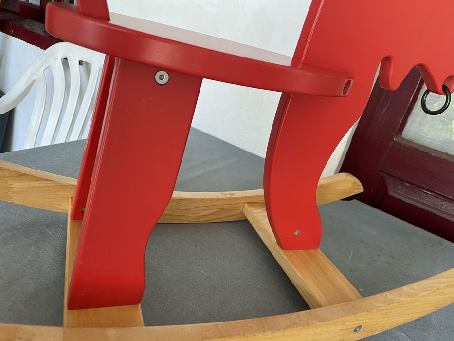 Balouço alce de madeira