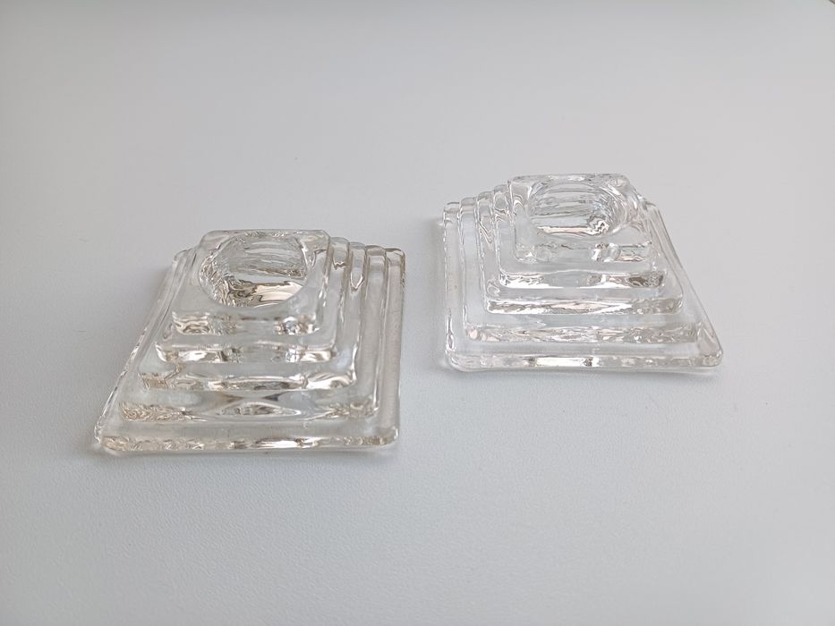 2 pequenos castiçais/porta-velas de vidro