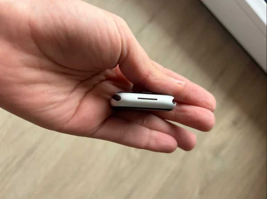 Apple Watch Series 8 GPS 41mm - Cellular - Alumínio Prateado