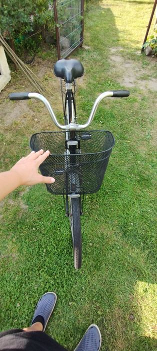 Rower damka czarna z koszykiem z bagażnikiem