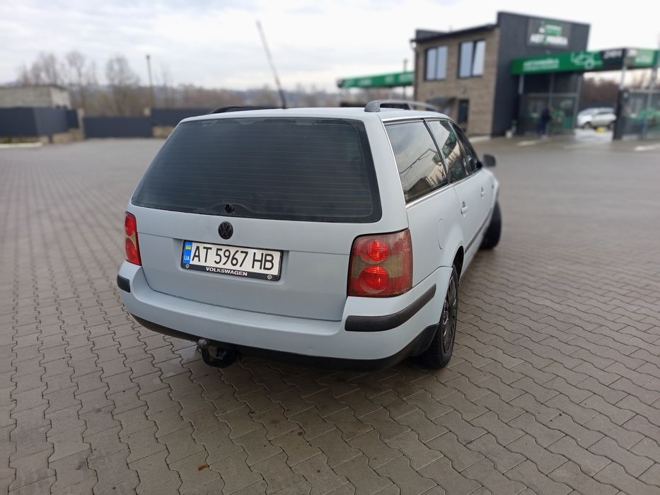 Автомобіль пасат