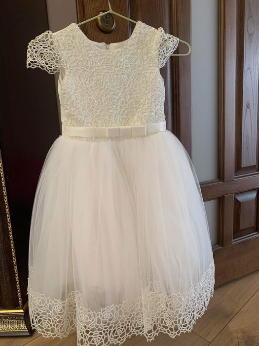 Плаття нарядне дівчинка