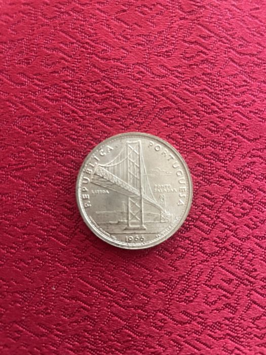 Moeda em prata 20$ "Ponte Salazar" 1966