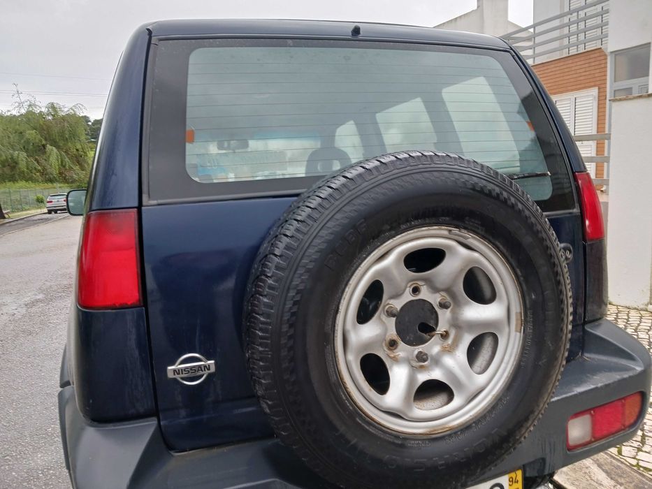 NISSAN Terrano II em ótimo estado de conservação