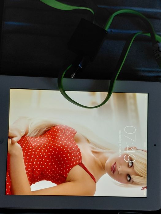 Tablet aple 12p c/ carregador/capa impecavel