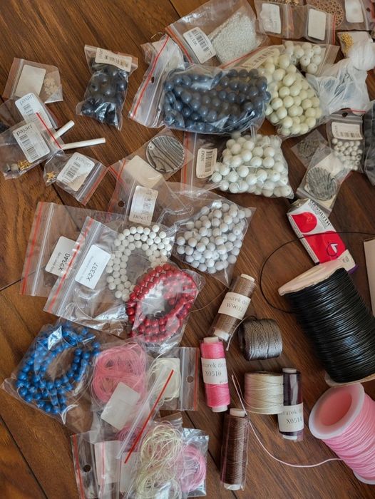 Wszystko do robienia własnych bransoletek - Make your own bracelet