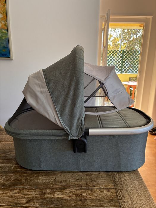 UPPAbaby Vista V2 Carrinho e Alcofa + Prancha