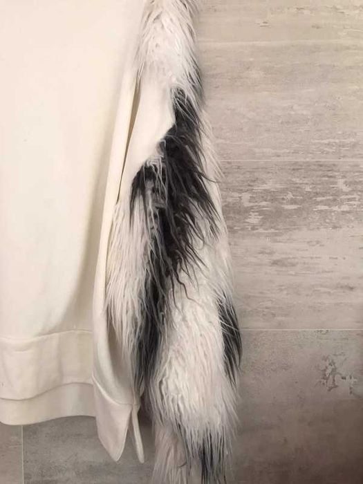Camisola de malha com pelo