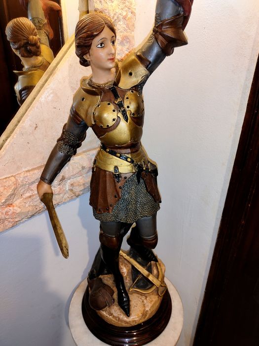Escultura candeeiro  Joana  D'Arc século XX
