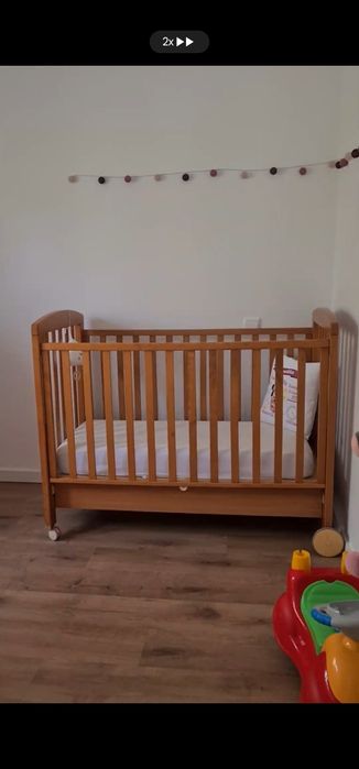 Berço de madeira Pre Natal com gaveta