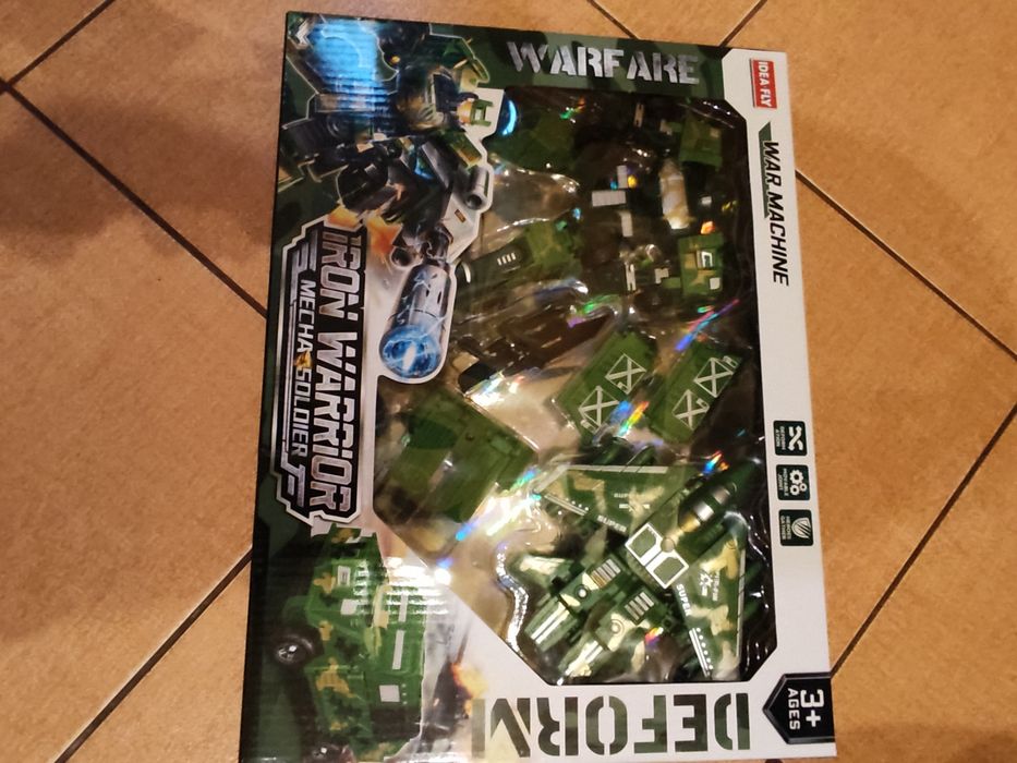 Продаю трансформер,новий