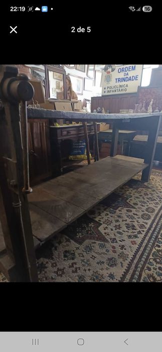Bancada antiga de trabalho ,estilo industrial