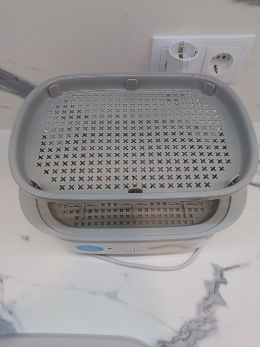 Esterilizador biberões elétrico Tommee Tippee