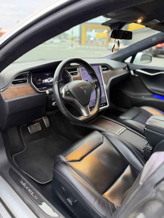 Tesla model S 75d 2017-2018