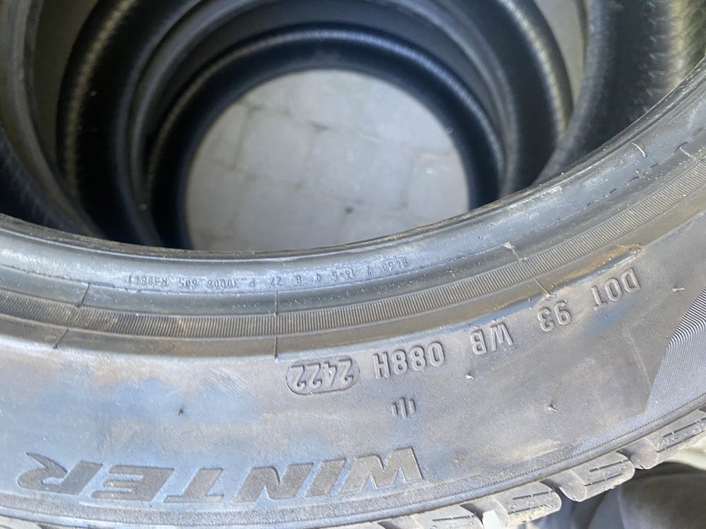 Шини Pirelli 235/45/R18: 100 $ - Автошини Черкаси на Olx