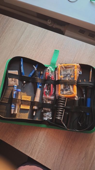 Новый паяльный набор.