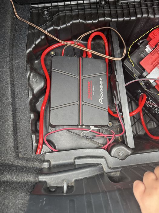 Coluna Pioneer Subwoofer e Amplificador - Modelo GXT-3730B