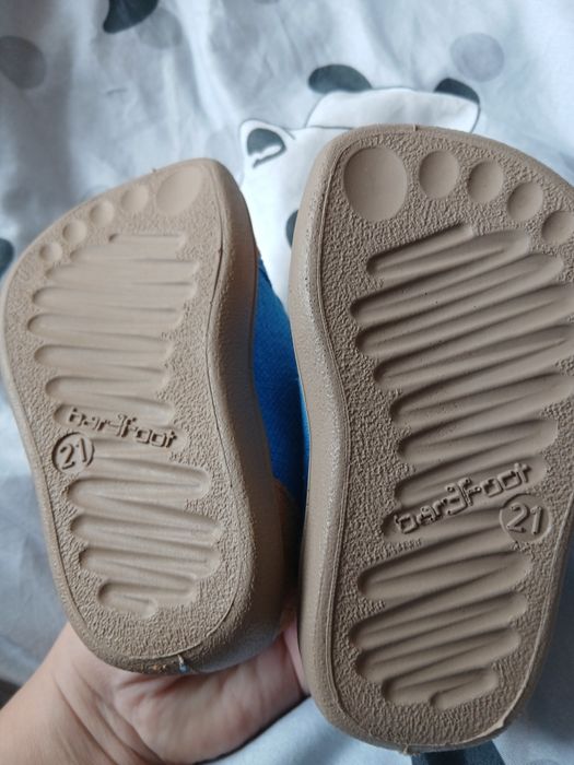 Kapcie barefoot nowe 21