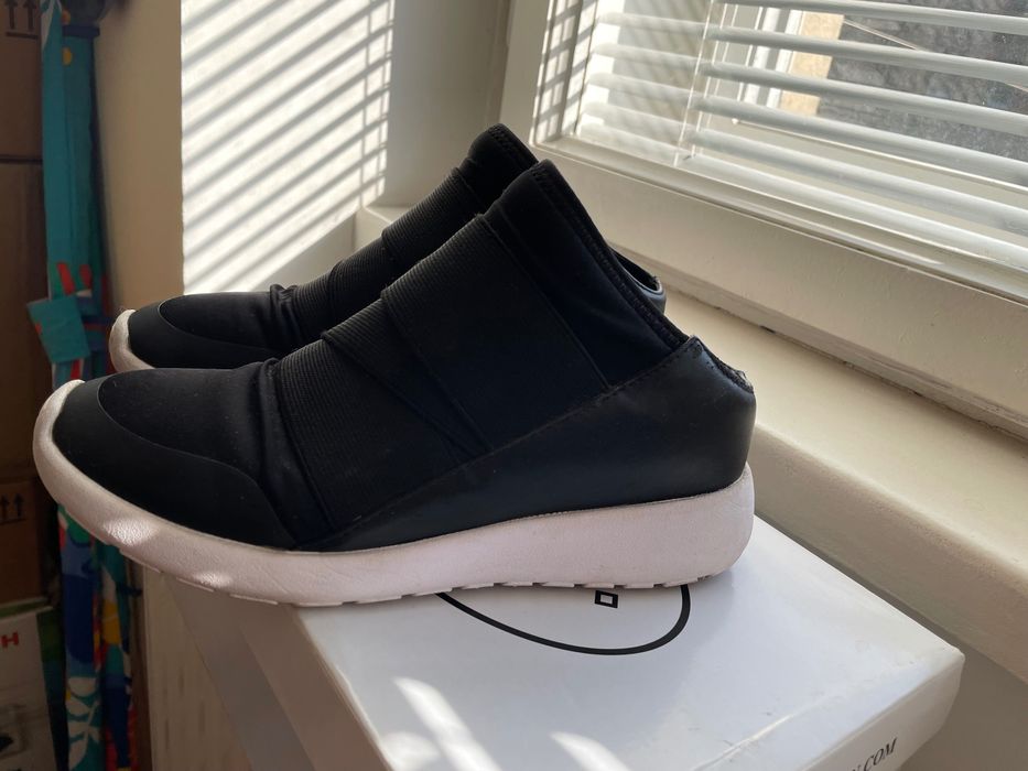 Кросівки Steve Madden оригінал з відкритою пʼятою чорні кеди