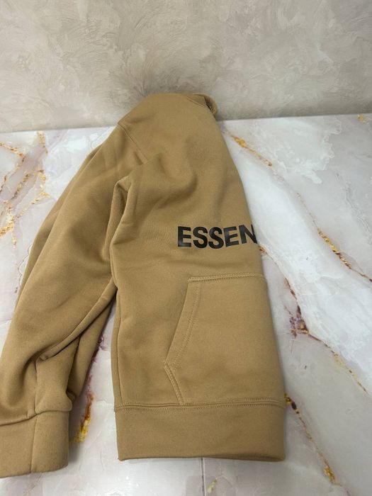 Кофта Essentials