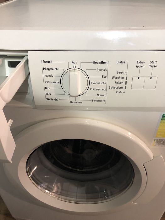 Пральна машина з баком для води