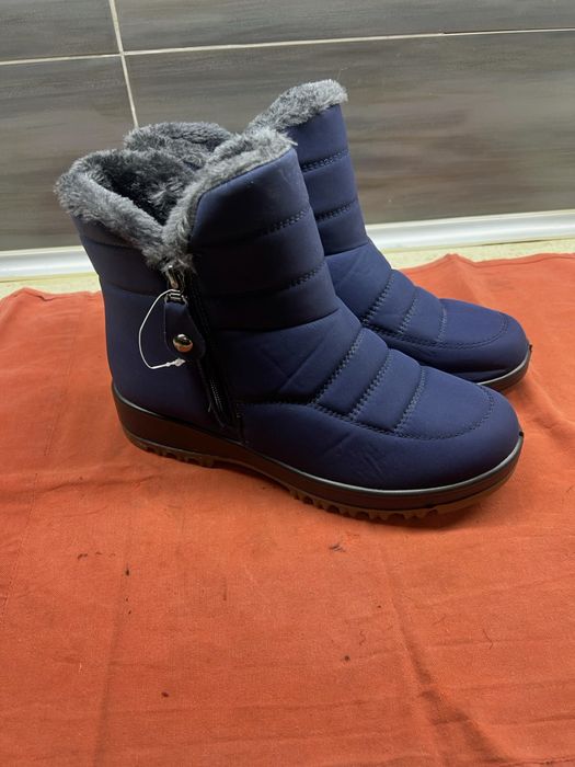 Sniegowce Granatowe rozm 40