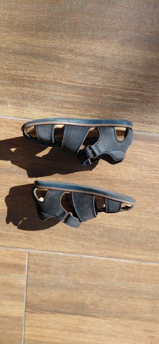 Sandalias Zippy 24 muito boas