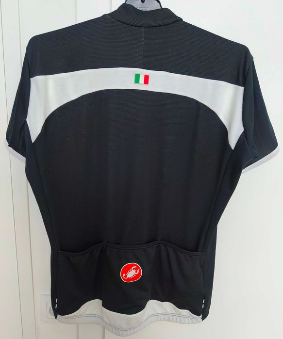Koszulka kolarska renomowanej włoskiej marki Castelli.