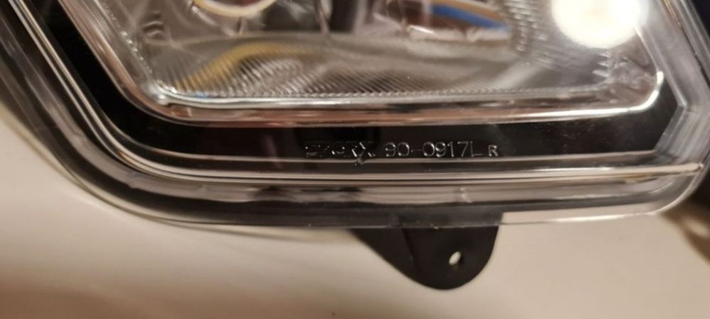 CAN-AM Outlander lampy przednie