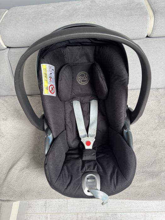 Fotelik samochodowy dla niemowląt Cybex Cloud Z I-Size Deep black - black