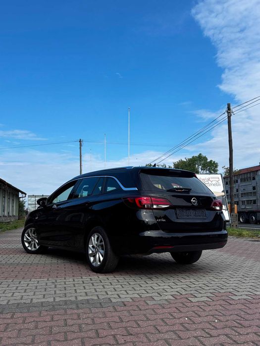 Opel Astra K kombi 1.4 Turbo Innovation