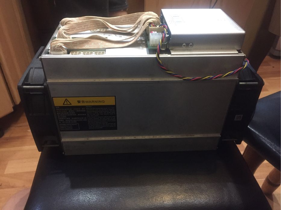 Miner ‘ANTMINER d3