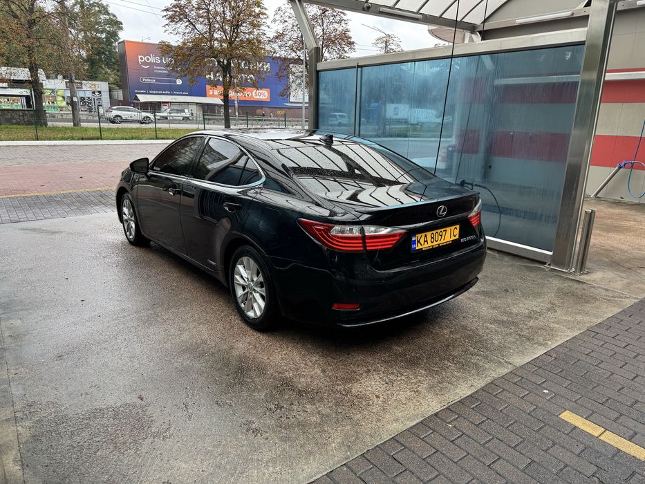 Оренда авто Lexus Київ таксі