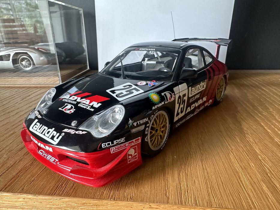 Autoart Porsche 911 / 996 GT3