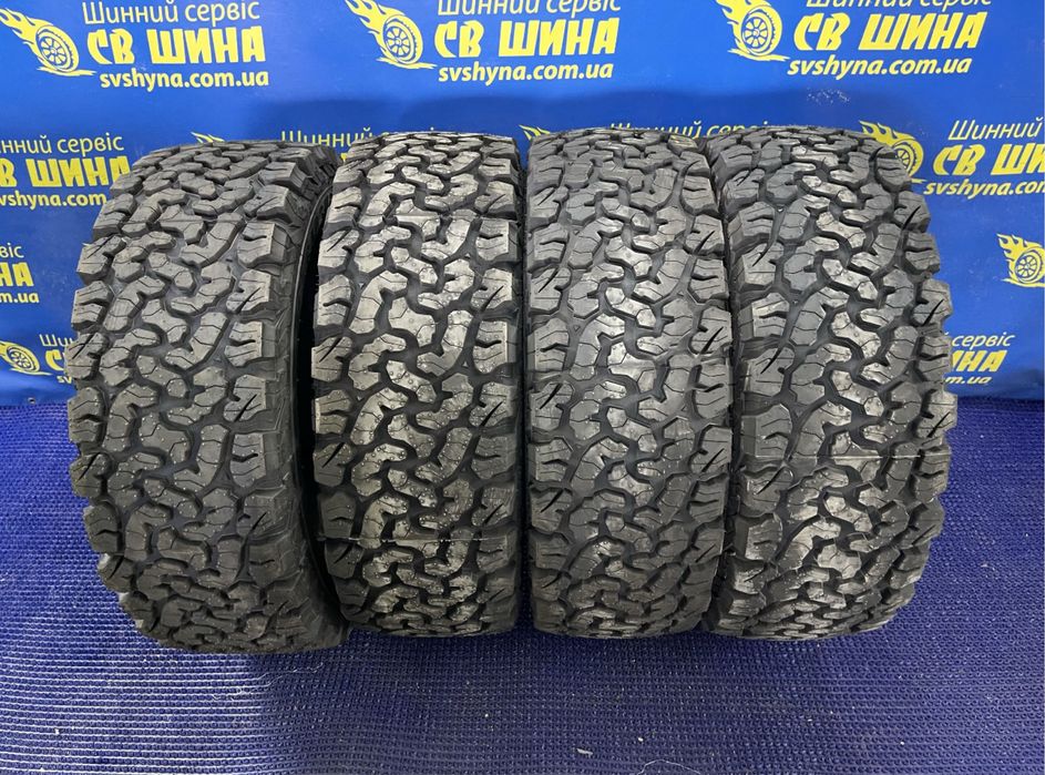 Болотні всесезонні шини 235/65 R17 Radburg All Terrain