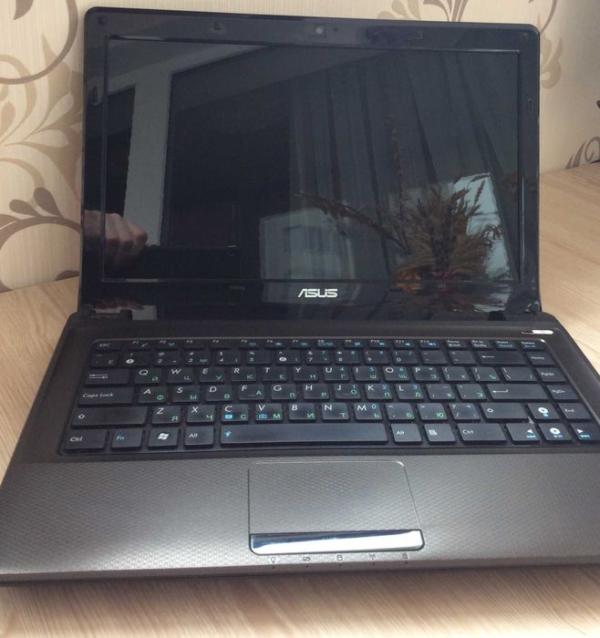 Ноутбук ASUS K42F