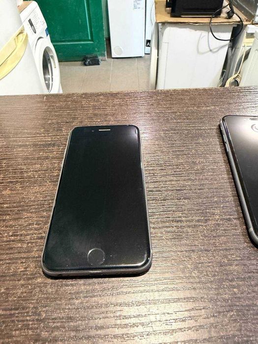 iPhone 6s 16GB Silver A1688, оригінал, робочий, гарний стан, без акаунтів