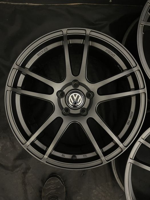 Диски R18 5x112 Et45 8J. Volkswagen Passat B8 B7 NMS Jetta Audi A6 A4