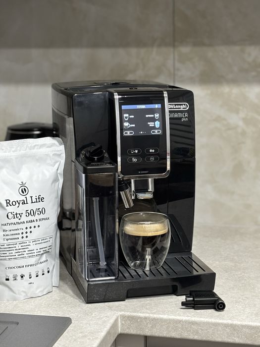 Кавомашина Delonghi dinamica plus