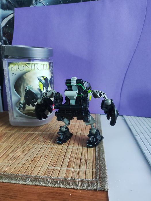 Lego BIONICLE Bohrok Nuhvok 8561, Gahlok 8562