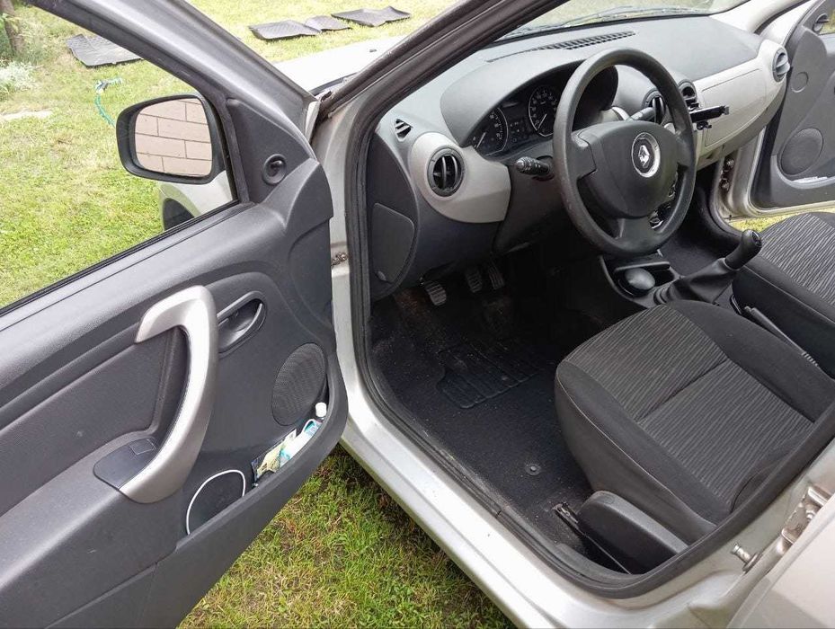 Renault Logan 1.5 dci дизель 1 владелец