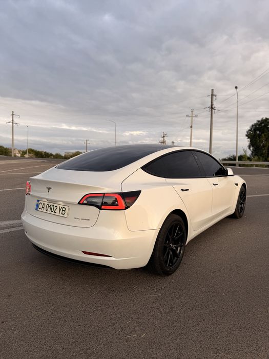 Tesla Model 3 Long Range 82.5 AWD