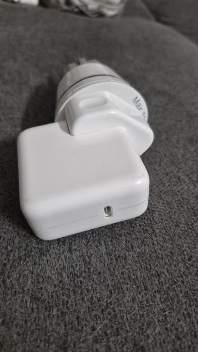 Zasilacz apple .