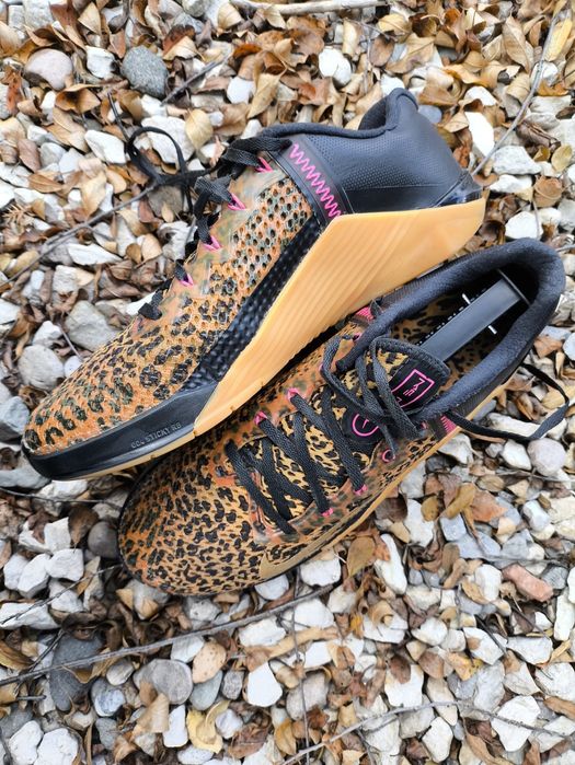 Nike Metcon 6 Black gold buty panterka róż czerń 42