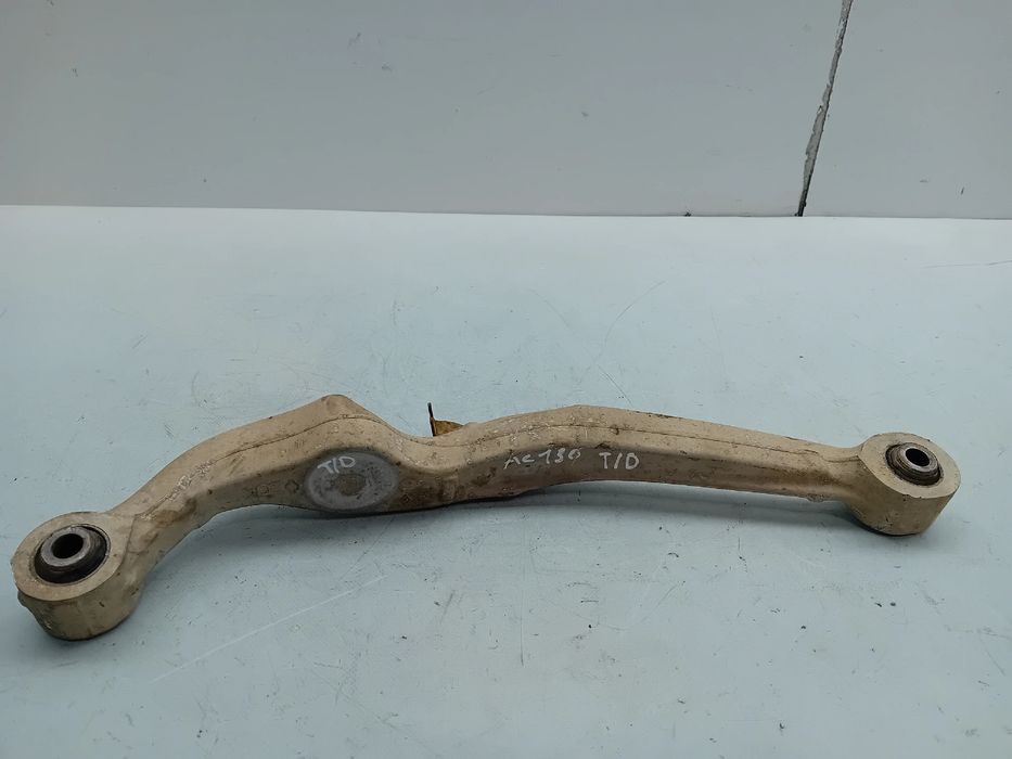 Braço de suspensão trás direito NISSAN X-Trail (T30)