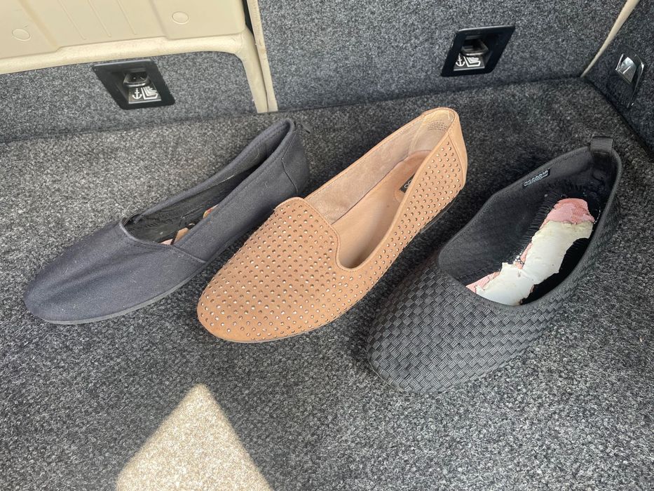 Мокасини, балетки, туфлі жіночі