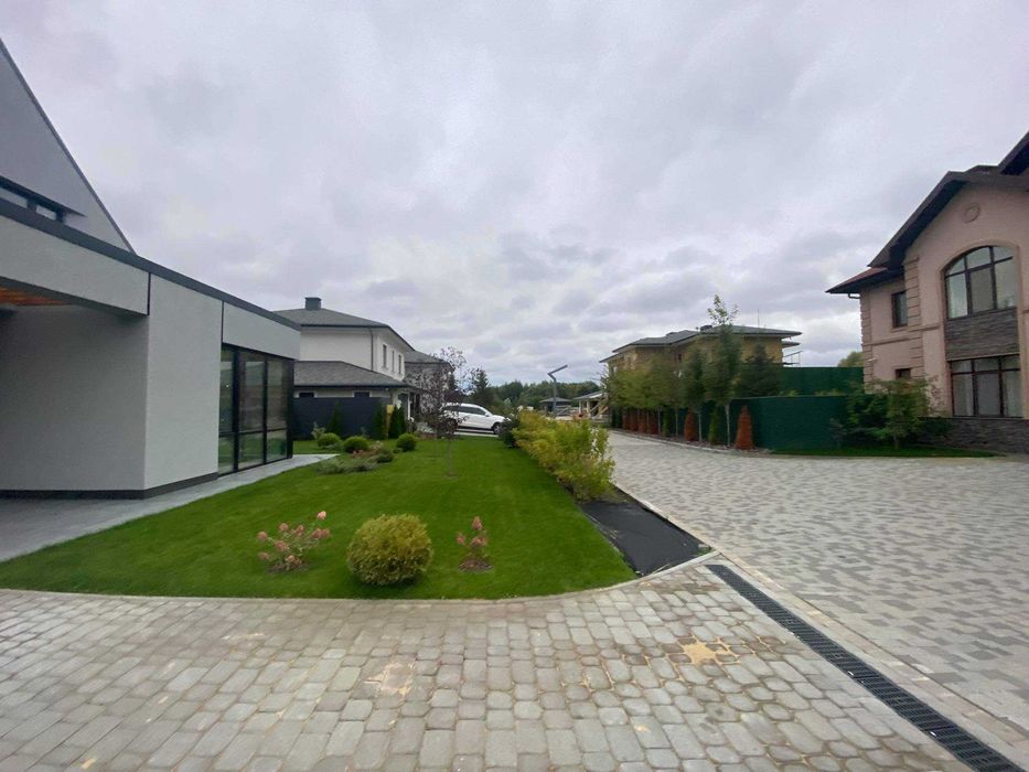 Продам Современый Дом в коттеджном городке Green Town .
