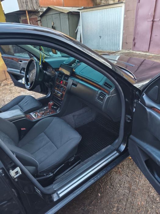 Продам Мерседес 210 D