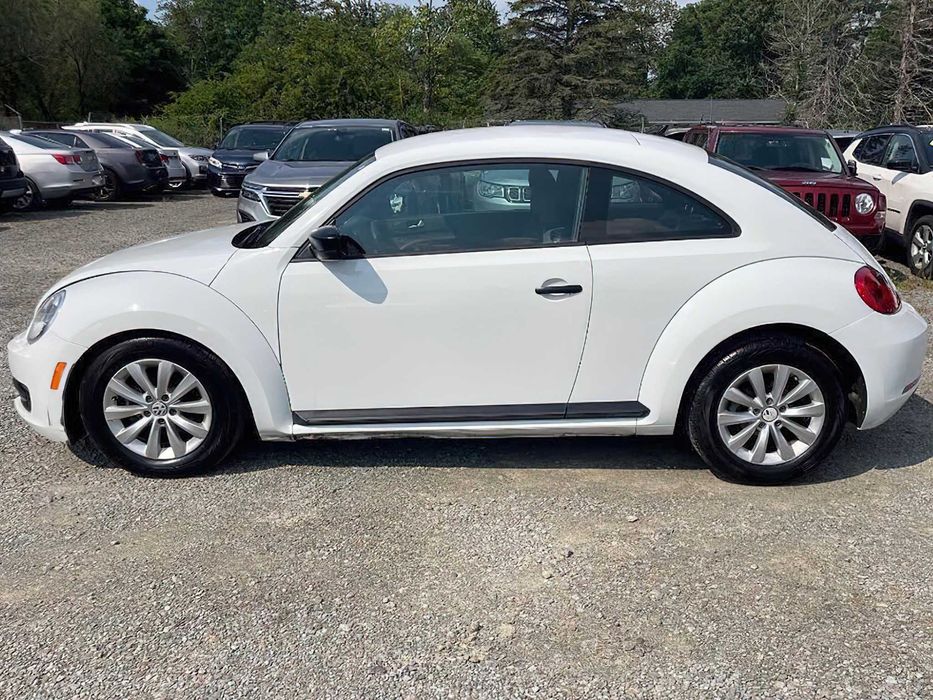 Volkswagen Beetle      2015