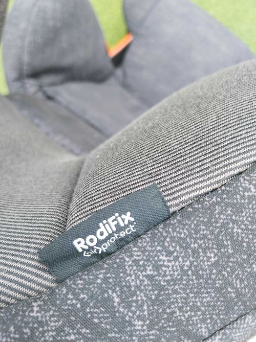Cadeira auto Rodi Fix